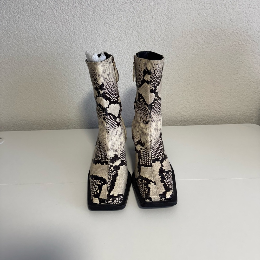 ZARA Snakeskin Block Heel Ankle Boots • Black & Cream • EU 41 / US 10 - Picture 6 of 8